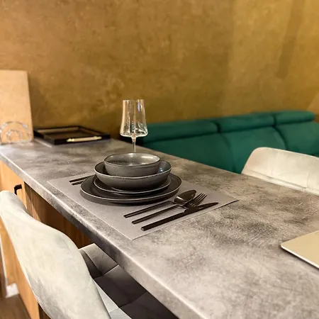 3n Royal Mountain Daire